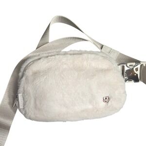 Lululemon Everywhere Belt Bag Sherpa Faux Fur Cream White